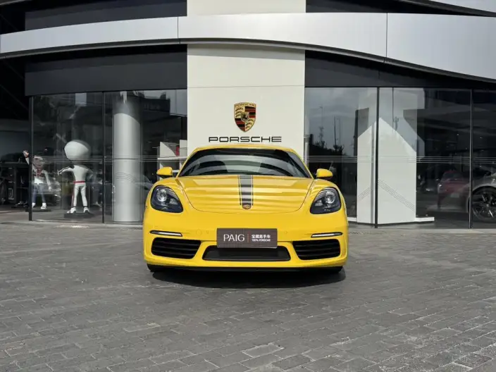 Porsche 718 2023 Model Cayman 2.0T