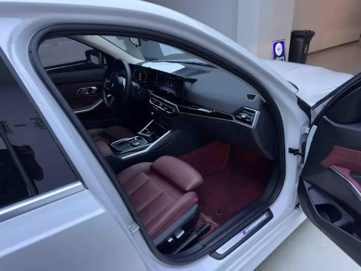 BMW 3 Series 2023 Model 320Li M Sports Set – фото 10