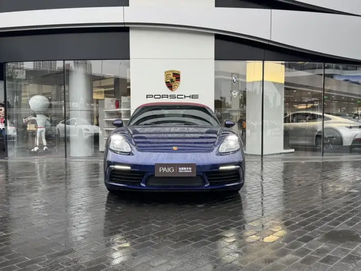 Porsche 718 2022 Model Boxster 2.0T