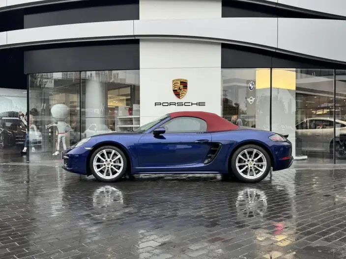 Porsche 718 2022 Model Boxster 2.0T