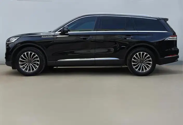 Aviator 2022 Model 3.0T V6 4WD Zunya Edition