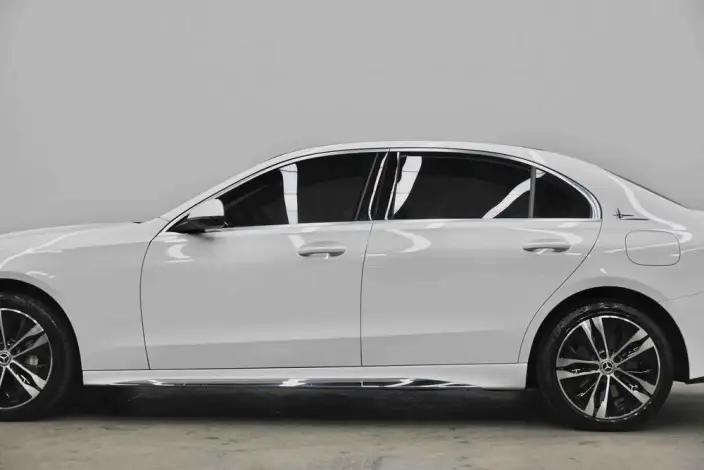 Mercedes-Benz C-Class PHEV 2022 Model C 350 eL – фото 9