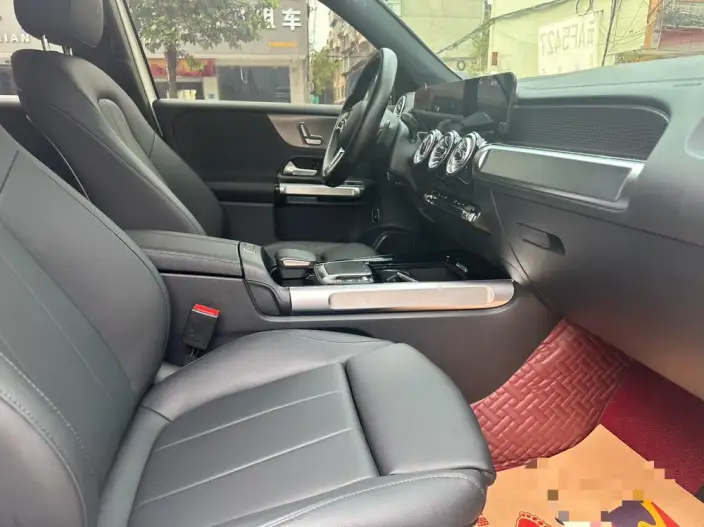 Mercedes-Benz GLB 2021 Model GLB 200 Dynamic Model – фото 9