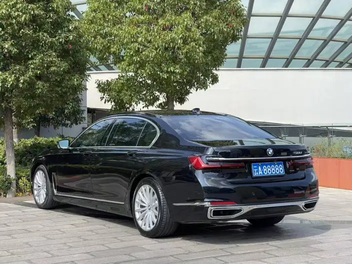 BMW 7 Series 2021 Model 730Li Luxury Set