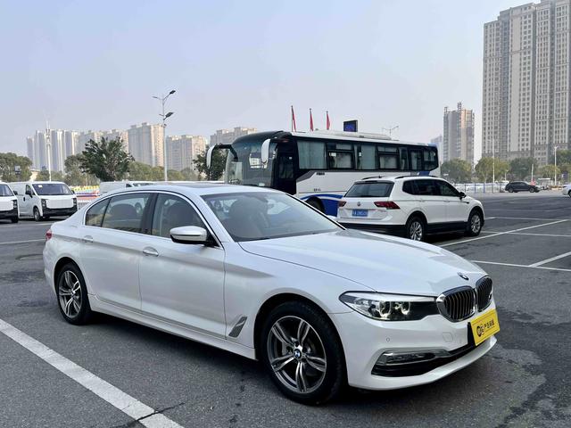 BMW 5 Series Модель 2018 года 530Li xDrive Luxury Set – фото 3