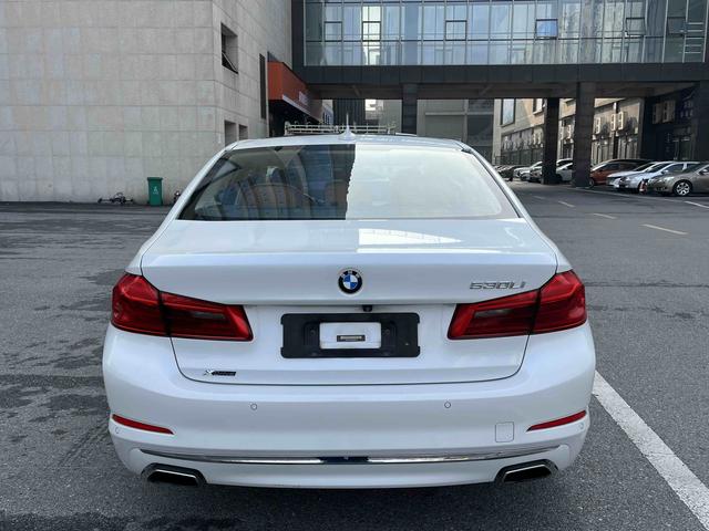 BMW 5 Series Модель 2018 года 530Li xDrive Luxury Set – фото 5