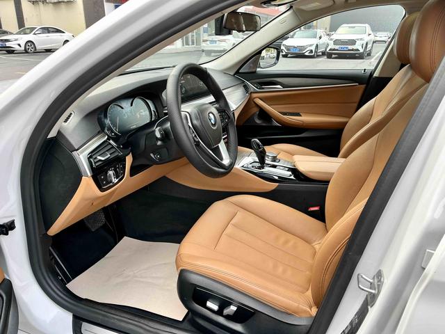BMW 5 Series Модель 2018 года 530Li xDrive Luxury Set – фото 8