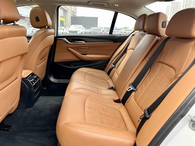BMW 5 Series Модель 2018 года 530Li xDrive Luxury Set – фото 12