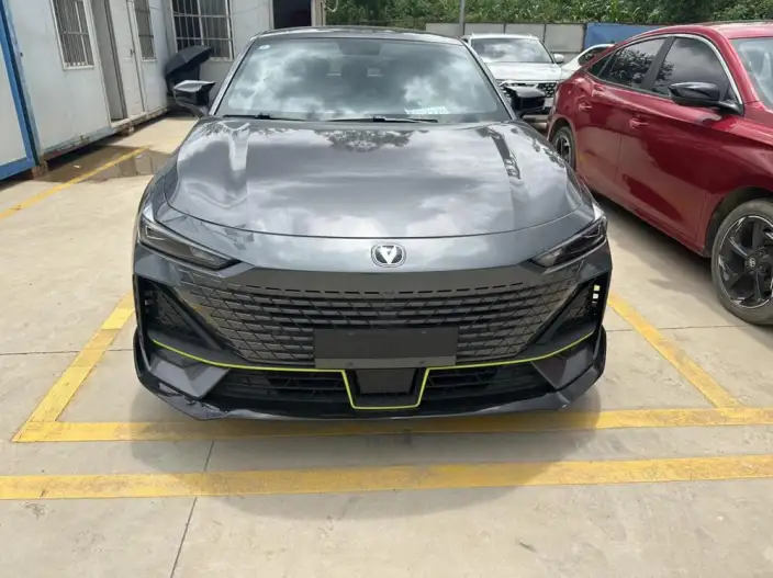 Changan UNI-V 2022 Model 1.5T Sports Edition