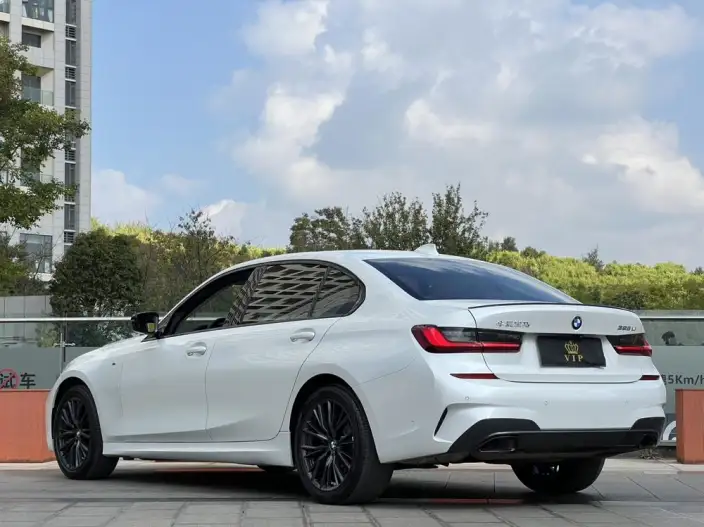 BMW 3 Series 2022 Model 325Li M Sports Night Set