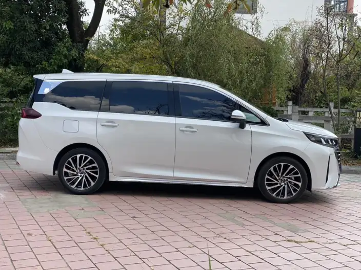 GAC Trumpchi M6 2024 Model MAX 270T WDCT Zunrong Edition – фото 7