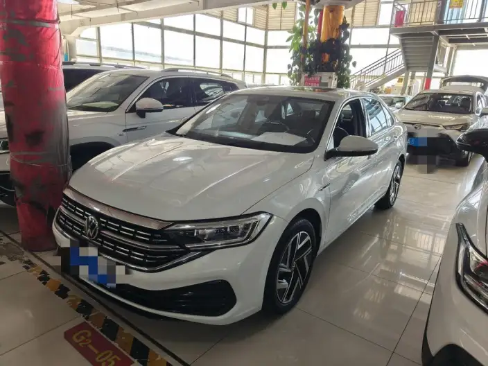 Volkswagen Sagitar 2023 Model 200TSI DSG Flying Version