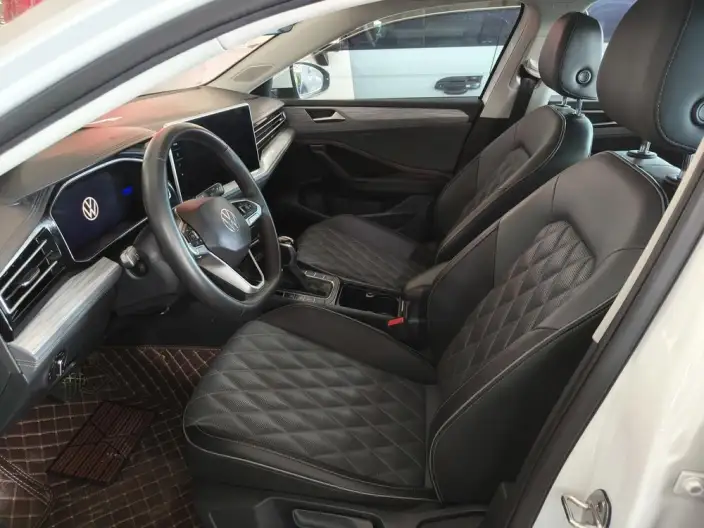 Volkswagen Sagitar 2023 Model 200TSI DSG Flying Version – фото 10