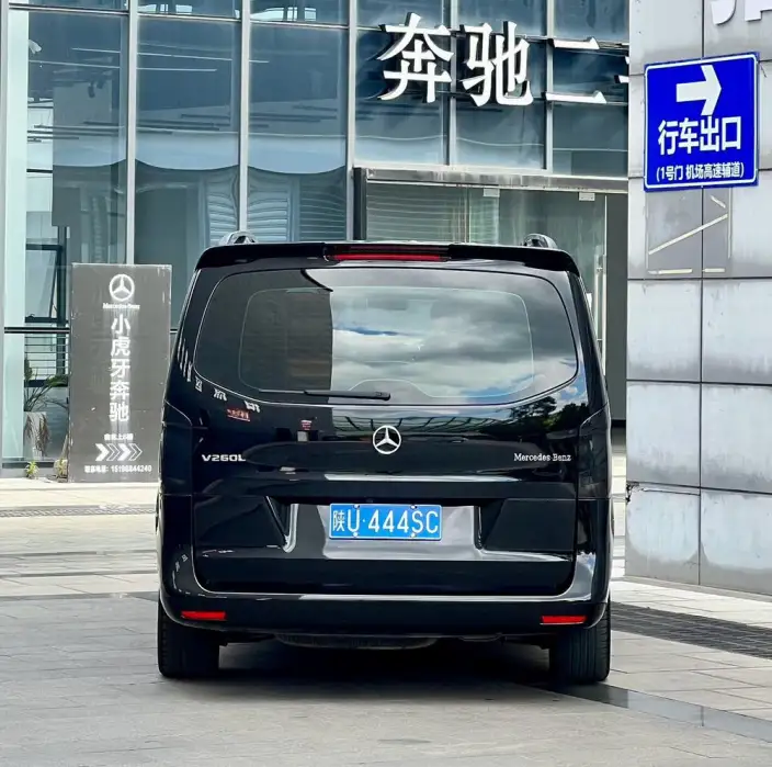 Viano 2023 Model 2.0T Elite Edition 7 seat – фото 5