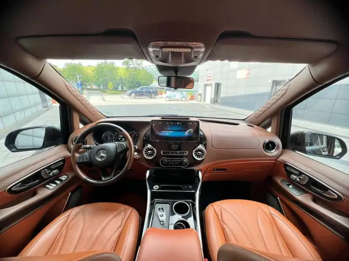 Viano 2023 Model 2.0T Elite Edition 7 seat – фото 10