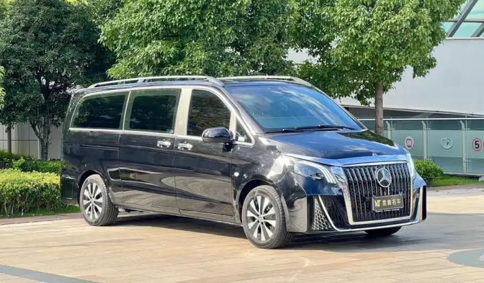 Viano 2024 Model 2.0T Elite Edition 7 seat – фото 3
