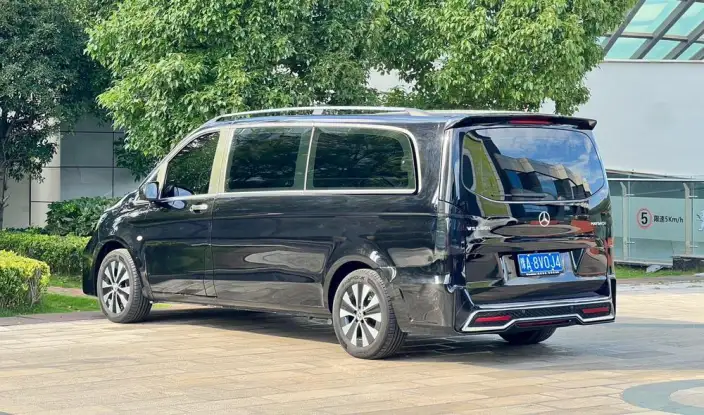 Viano 2024 Model 2.0T Elite Edition 7 seat – фото 5