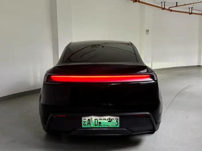 Model Y 2026 Model Rear-wheel drive version – фото 4