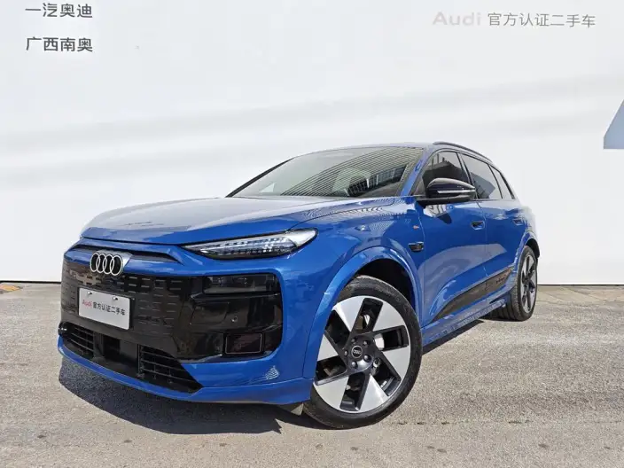 AUDI Q6L e-tron 2026 Model First Edition Pilot Edition – фото 1