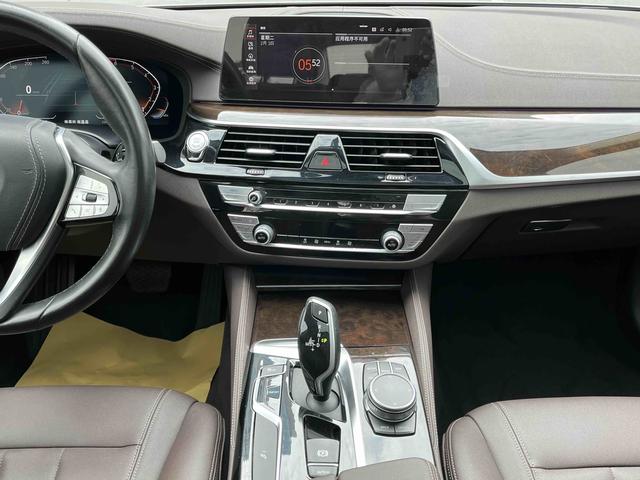 BMW 5 Series 2020 525Li Luxury Package – фото 17