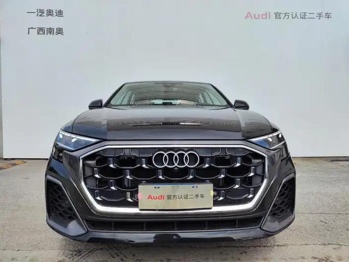 Audi Q8 2024 Model 55 TFSI Luxury Dynamic Model – фото 2