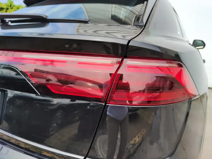 Audi Q8 2024 Model 55 TFSI Luxury Dynamic Model – фото 9