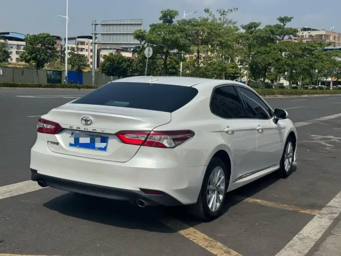 Toyota Camry 2022 Model 2.0GVP Leading version – фото 6
