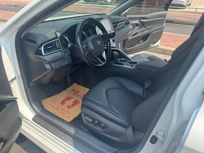 Toyota Camry 2022 Model 2.0GVP Leading version – фото 9