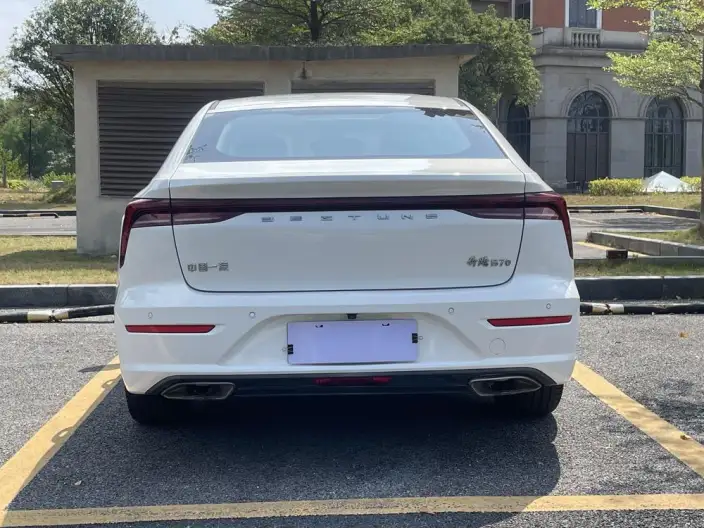 BESTUNE B70 2023 Model Third generation 1.5T Automatic Changxiang Edition Model – фото 6