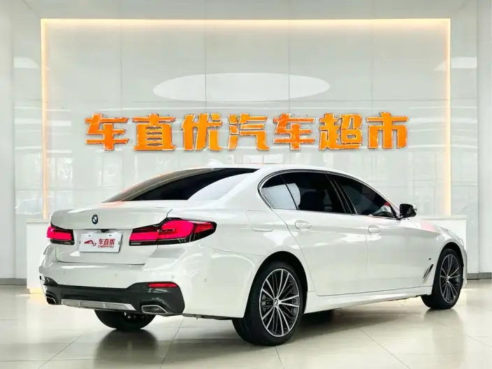 BMW 5 Series 2022 Model Facelift 530Li Leading Model M Sports Set – фото 5