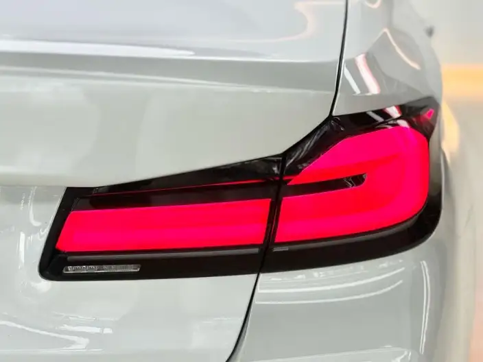 BMW 5 Series 2022 Model Facelift 530Li Leading Model M Sports Set – фото 7