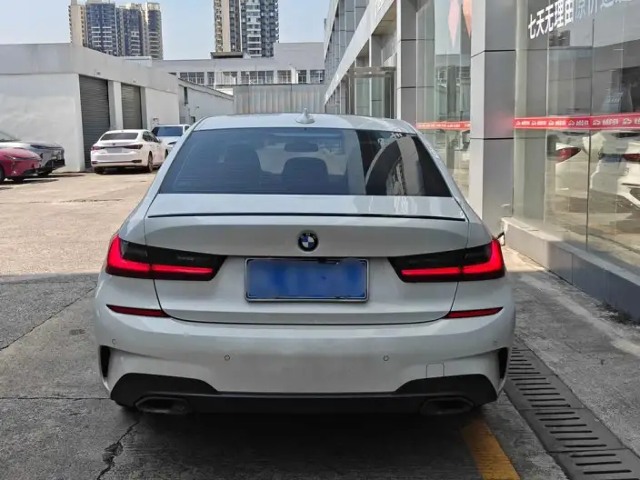 BMW 3 Series 2022 Model 325Li M Sports Night Set – фото 4