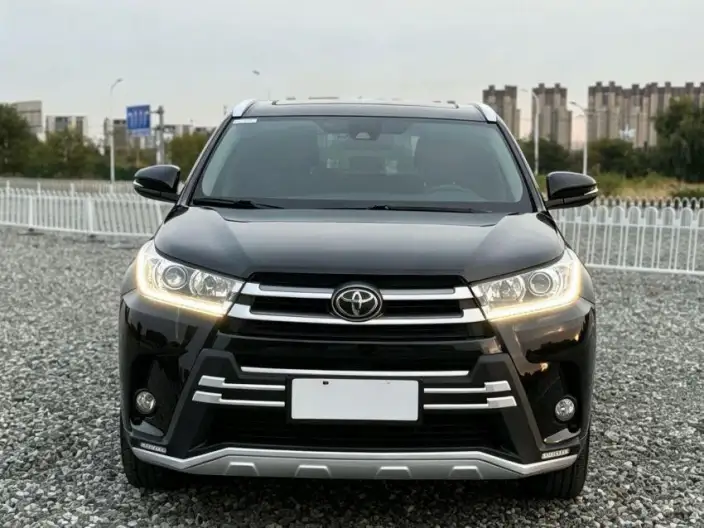 Toyota Highlander 2021 Model 2.0T 4WD Deluxe Edition 7 seat – фото 2