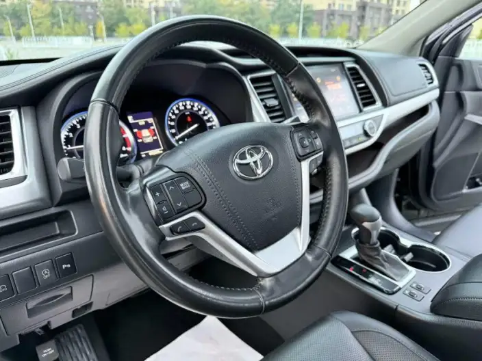 Toyota Highlander 2021 Model 2.0T 4WD Deluxe Edition 7 seat – фото 8