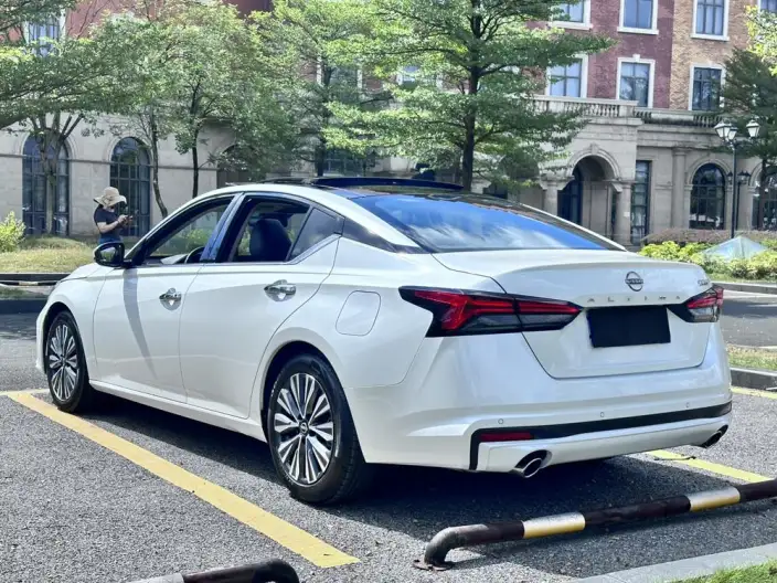 Nissan Teana 2022 Model 2.0L XL-TLS Yuexiang Edition – фото 4