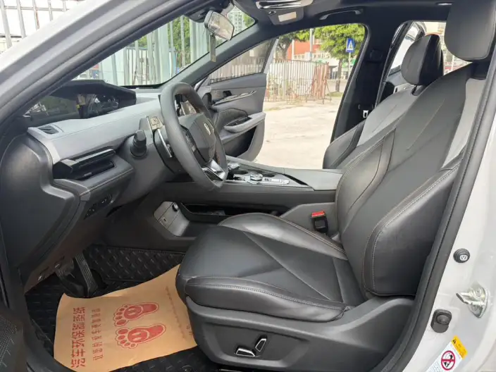 Changan UNI-V 2023 Model 1.5T Noble Model – фото 9