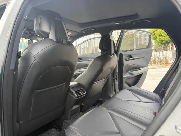 Changan UNI-V 2023 Model 1.5T Noble Model – фото 10