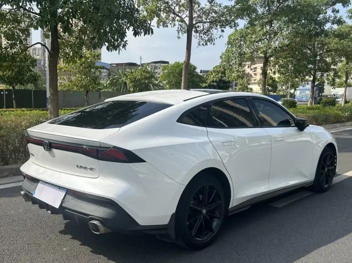Changan UNI-V 2023 Model 1.5T Noble Model – фото 6