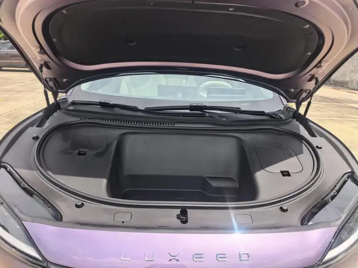 Luxeed R7 2024 Model EV 82kWh Max Rear Drive Edition – фото 9