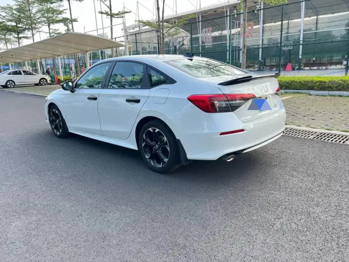 Honda Civic 2022 Model 240TURBO CVT Combustion Edition – фото 4