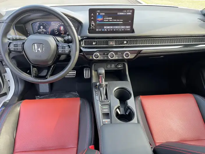 Honda Civic 2022 Model 240TURBO CVT Combustion Edition – фото 9