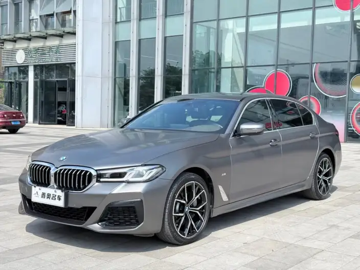 BMW 5 Series 2023 Model Facelift 530Li Exclusive Model M Sports Set – фото 1