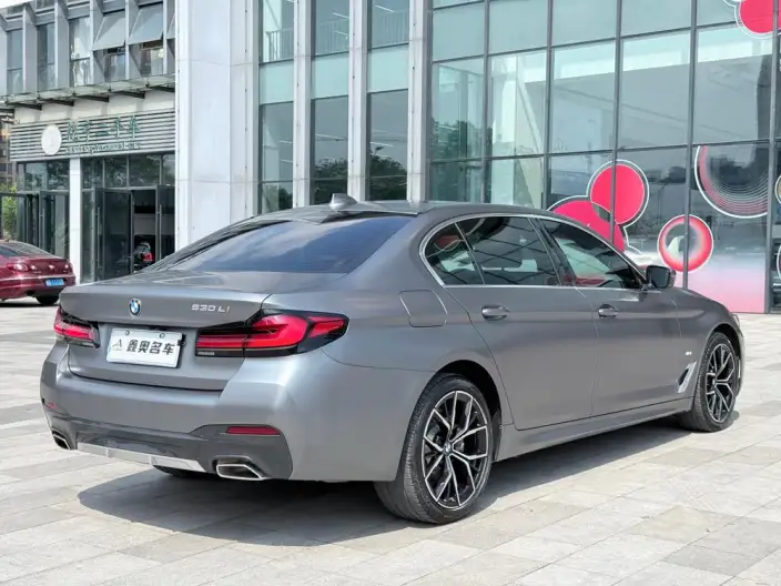 BMW 5 Series 2023 Model Facelift 530Li Exclusive Model M Sports Set – фото 7