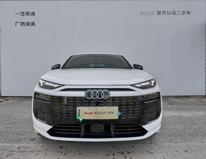 AUDI Q6L e-tron 2026 Model First Edition Pilot Edition – фото 2