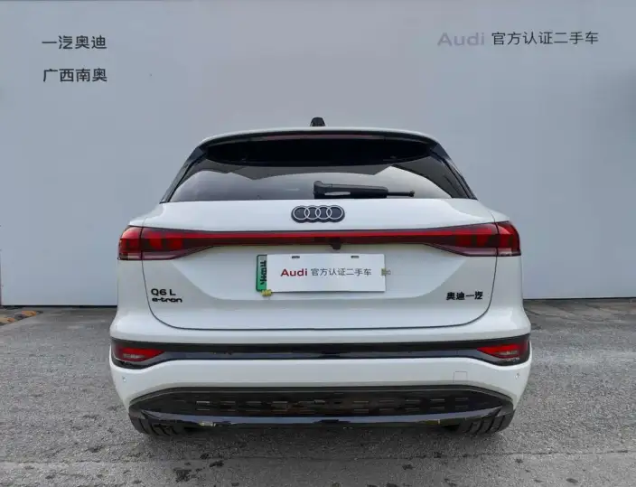 AUDI Q6L e-tron 2026 Model First Edition Pilot Edition – фото 3
