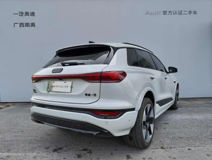 AUDI Q6L e-tron 2026 Model First Edition Pilot Edition – фото 4