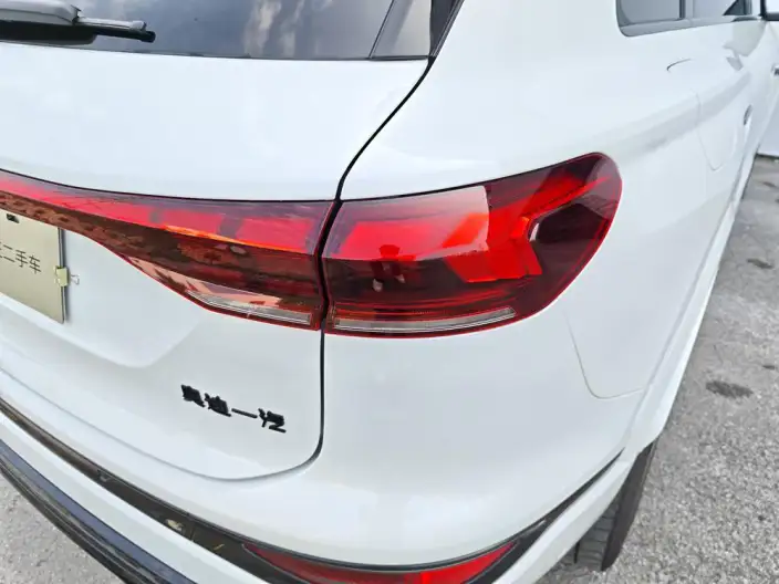 AUDI Q6L e-tron 2026 Model First Edition Pilot Edition – фото 10