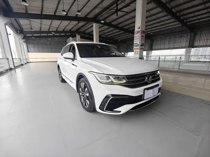Volkswagen Tiguan L 2022 Model 330TSI Automatic 2WD R-Line Ultimate Edition – фото 3