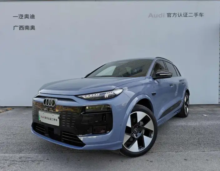 AUDI Q6L e-tron 2026 Model First Edition Pilot Edition – фото 1