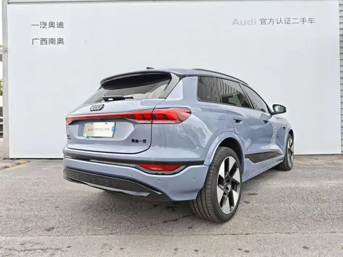 AUDI Q6L e-tron 2026 Model First Edition Pilot Edition – фото 4